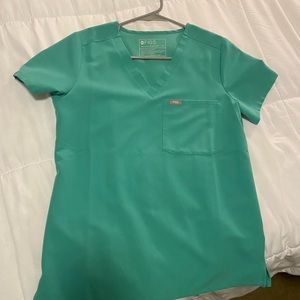 Figs surgical green scrub top